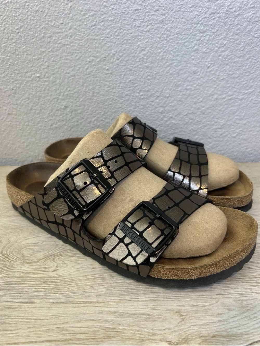 Birkenstock Gator Gleam Arizona Black Sandals Shoes Womens Sz 8 EU 38 Germany